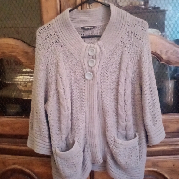 Cardigan - Picture 1 of 5